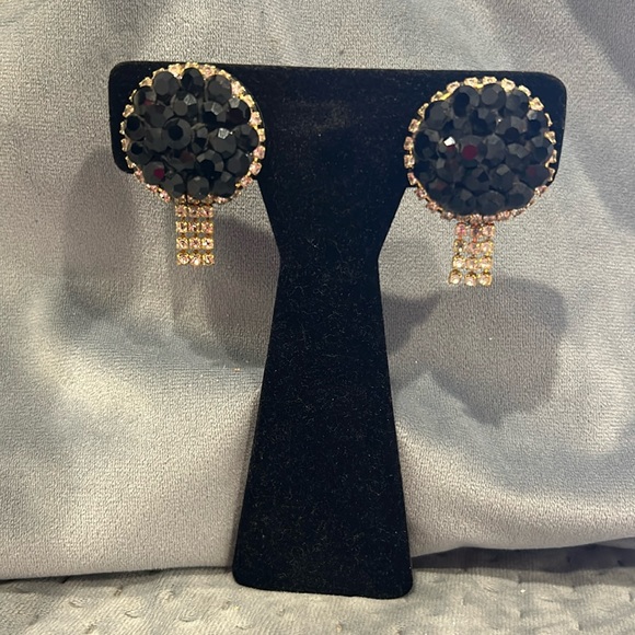 Jet Black Clustered Crystal Button Earrings-Boutique - Picture 1 of 5